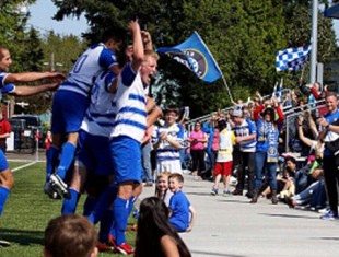 Kitsap Pumas host kids clinic and the Puget Sound Gunners on Sunday